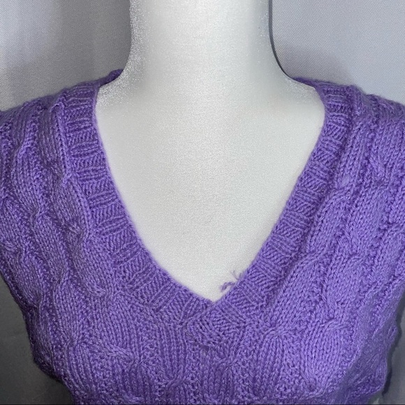 Handmade Cable Knit Sweater Vest Sleeveless V-Neck Overlap/Cross Detailed top - Picture 9 of 9